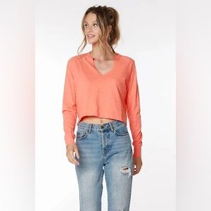 Bobi split neck crop top- BLACK